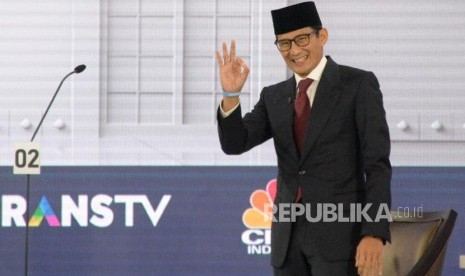 Cawapres No 02 Sandiaga Uno saat mengikuti debat Cawapres Pilpres 2019 di Jakarta, Ahad (17/3).