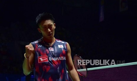 Ekpresi Pebulu tangkis putra Jepang Kento Momota saat melawan pebulu tangkis Malaysia Lee Chong Wei dalam semifinals Turnamen Bulu Tangkis Blibli Indonesian Open 2018 di Istora Senayan, Jakarta, Sabtu (7/7)malam.