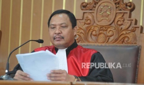 Hakim Tunggal Kusno memimpin sidang gugatan praperadilan yang diajukan Ketua Umum Partai Golkar Setya Novanto di PN Jakarta Selatan