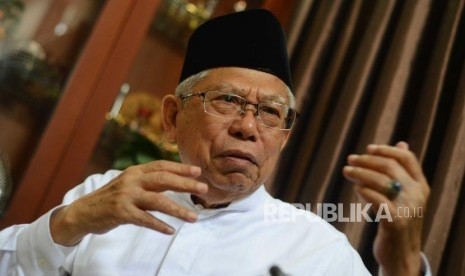 Ketua Umum Majelis Ulama Indonesia (MUI) KH Ma'ruf Amin  saat melakukan wawancara eksklusif dengan Republika di Jakarta, Jumat (29/6).