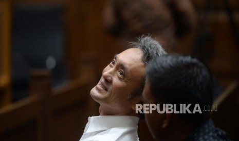 Sidang Dakwaan Eddy Sindoro. Terdakwa kasus suap pengajuan Peninjauan Kembali (PK) ke Pengadilan Negeri (PN) Jakarta Pusat, Eddy Sindoro menunggu sidang pembacaan dakwaan di Pengadilan Tipikor, Jakarta, Kamis (27/12/2018).