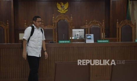 Mantan Ketua Umum Partai Demokrat Anas Urbaningrum usai menjalani sidang lanjutan Peninjau Kembali (PK) perkara korupsi proyek Hambalang di Pengadilan Negeri Jakarta Pusat, Jakarta. Pada Selasa (11/4/2023), Anas dijadwalkan bebas dari Lapas Sukamiskin, Kota Bandung, Jawa Barat. (ilustrasi)