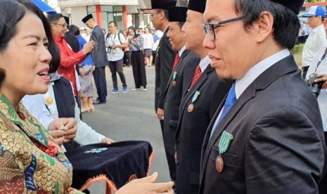 Presiden Bukalapak Dianugerahi Satyalancana Wira Karya. (FOTO: Bukalapak)