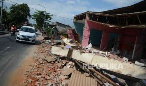  Kondisi rumah yang rusak  akibat gempa Kecamatan Tanjung, Lombok Utara, NTB, Rabu (8/8).