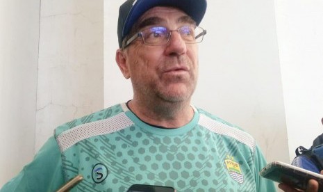  Pelatih Persib Bandung, Robert Alberts