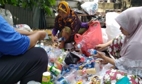 Sukses Bangun Bank Sampah, BSM Bakal Bentuk Koperasi. (FOTO: Ning Rahayu)