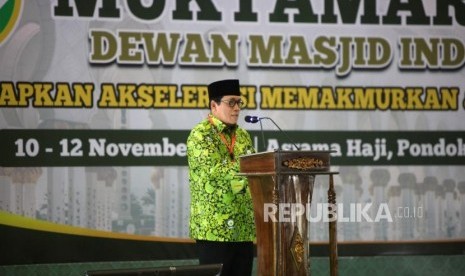 Sekretaris Jenderal DMI Imam Addaruqutni memberikan sambutan saat pembukaan Muktamar Dewan Masjid Indonesia (DMI) ke-7 yang bertajuk 