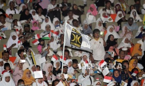 Sejumlah kader PKS menghadiri perayaan ulang tahun PKS di Sentul International Convention Center (SICC), Bogor, Jawa Barat, Ahad (13/5).