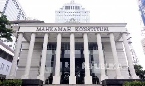 Suasana Gedung Mahkamah Konstitusi di Jalan Medan Merdeka Barat, Gambir, Jakarta, Senin (15/1).