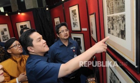 Ketua INASGOC Erick Thohir berkunjung ke Pameran Sejarah Asian Games di Kementerian Pendidikan dan Kebudayaan, Jakarta, Rabu (2/5).