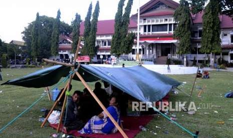 Refugee camp at the field of Palu Mayor Office, Central Sulawesi, Monday (Oct 10).