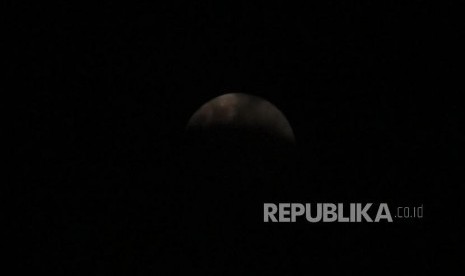 Gerhana bulan, Jakarta, Rabu (31/1) malam. 