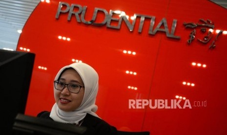 Kemudahan dalam mengakses produk proteksi diyakini menjadi kunci bagi peningkatan penetrasi asuransi syariah di Indonesia. President Director Prudential Indonesia, Jens Reisch menyampaikan asuransi syariah perlu banyak terobosan dan inovasi agar bisa menjangkau lebih banyak masyarakat.