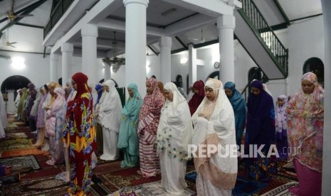 Soal Tarawih Berjamaah, MUI Kota Serang Tunggu Status Daerah. Foto ilustrasi.