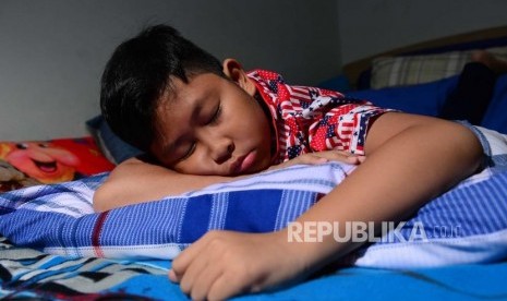 Ilustrasi Anak Laki Laki Sedang Tidur