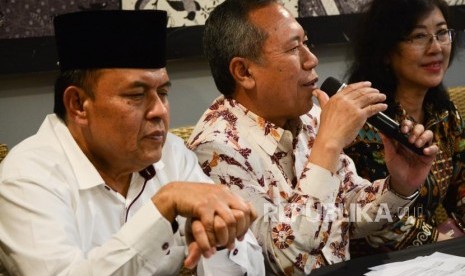 Utusan Khusus Presiden Untuk Dialog dan Kerjasama Antaragama dan Peradaban (UKP/UDKAP) Syafiq Mughni (tengah). 