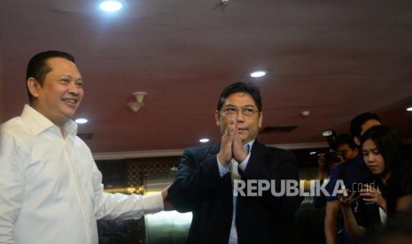 Ketua DPR Bambang Soesatyo (kiri) bersama Ketua Fraksi PDI Perjuangan Utut Adianto.