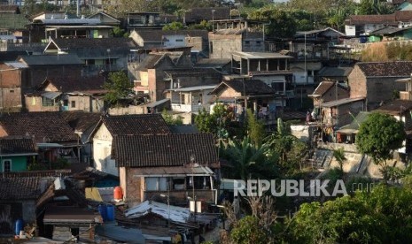 Deretan rumah di permukiman padat penduduk di tepi Kali Code, Yogyakarta.