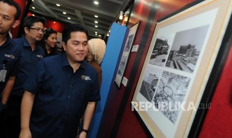 Ketua INASGOC Erick Thohir berkunjung ke Pameran Sejarah Asian Games di Kementerian Pendidikan dan Kebudayaan, Jakarta, Rabu (2/5).