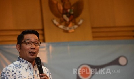 Upaya Pencegahan Korupsi

Walikota Bandung Ridwan Kamil memberikan pemaparan saat menjadi pembicara dalam seminar yang diadakan di Gedung Komisi Pemberantasan Korupsi (KPK), Jakarta, (15/11). Seminar tersebut diadakan sekaligus memperkenalkan aplikasi JAGA