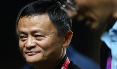 Botol Canggih Kenang-Kenangan Jack Ma untuk Karyawan Alibaba, Pesan di Dalamnya Bikin Haru. . .. (FOTO: Zabur Karuru)