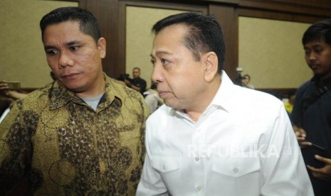 Terdakwa kasus korupsi pengadaan KTP elektronik Setya Novanto bersiap  menjalani sidang lanjutan di Pengadilan Tipikor, Jakarta, Kamis (22/2).