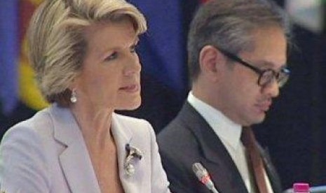 Julie Bishop dan Marty Natalegawa