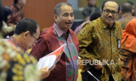 Menteri Pariwisata Arief Yahya usai mengikuti Rapat Kerja (Raker) dengan Komisi X DPR di Kompleks Parlemen, Senayan, Jakarta, Rabu (25/4).