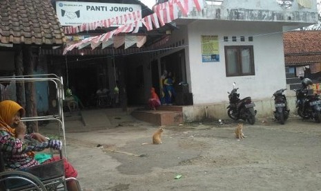 Penghuni Panti Jompo Turut Bahagia Sambut HUT RI