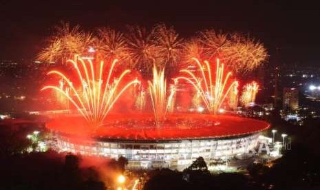 Fireworks enliven Bung Karno Main Stadium (SUGBK) Jakarta during opening ceremony of the 18th Asian Games, Saturday (Aug 18) night.