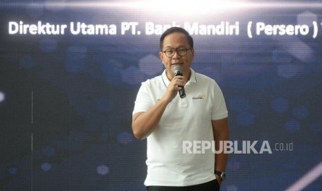 Layanan Kredit Motor Mandiri. Dirut Bank Mandiri Kartiko Wirjo Atmojo menyampaikan sambutan saat peluncuran program Mandiri Kredit Motor di Jakarta, Senin (18/3/2019).