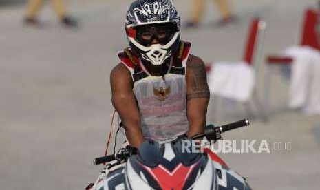 Atlet jetski Indonesia Aqsa Sutan Aswar usai pertandingan final-moto 4 cabang jetski kelas Runabout Limited Asian Games 2018 di Pantai Ancol,Jakarta, Jumat (24/8).