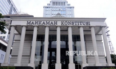 Suasana Gedung Mahkamah Konstitusi di Jalan Medan Merdeka Barat, Gambir, Jakarta, Senin (15/1).