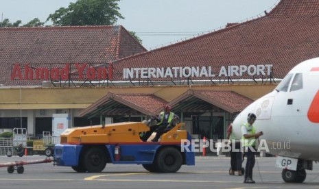 Terminal Bandara Internasional Ahmad Yani, Semarang, Jawa Tengah, Jumat (24/11).