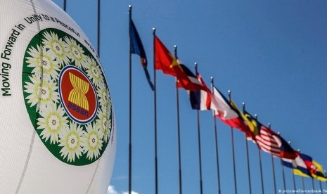 ASEAN Perkuat Kerjasama Ekonomi Guna Hadapi Eskalasi Perang Dagang Cina-AS