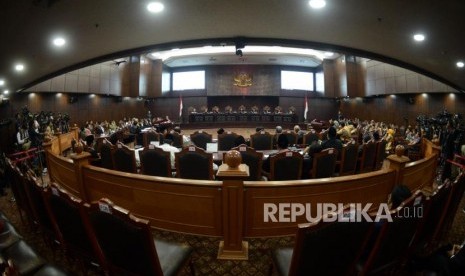 Suasana Sidang Perselisihan Hasil Pemilihan Umum (PHPU) Presiden dan Wakil Presiden 2019 di Gedung Mahkamah Konstitusi, Jakarta, Kamis (27/6).