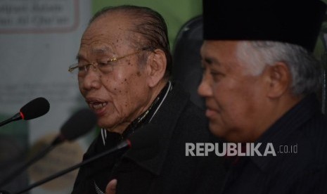 Sejarawan Ahmad Mansyur Surya Negara memaparkan materi dalam Rapat Pleno ke-35 Dewan Pertimbangan Mejlis Ulama Indonesia (MUI) di Kantor Mejlis Ulama Indonesia, Jalan Proklamasi No.51, Jakarta, Rabu (28/8/2019).