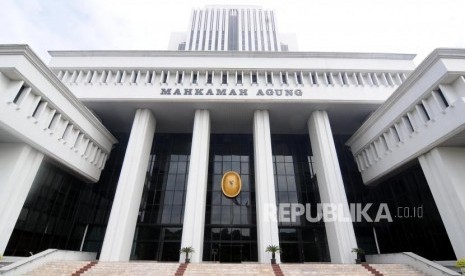 Suasana Gedung Mahkamah Agung di Jalan Medan Merdeka Utara, Gambir, Jakarta Pusat.