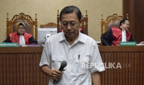 Mantan Wakil Presiden Boediono   menjalani sidang sebagai saksi dalam sidang kasus korupsi penerbitan Surat Keterangan Lunas BLBI dengan terdakwa Syafruddin Arsyad Tumenggung di Pengadilan Tipikor Jakarta, Kamis (19/7).