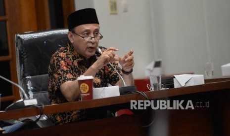 Mantan Menteri Keuangan Fuad Bawazier menjadi narasumber dalam seminar nasional di Kompleks Parlemen Senayan, Jakarta, Kamis (26/7).