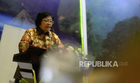 Refleksi Kinerja Kemenhut 2018. Menteri KLHK Siti Nurbaya Bakar menyampaikan paparan saat Dialog Refleksi Kinerja 2018 untuk Peningkatan Kerja Tahun 2019 di Jakarta, Senin (31/12).