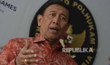 Menteri Koordinator Politik hukum dan Keamanan Republika Indonesia, Wiranto.