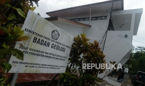 Gedung Pos Pengamatan Gunung Anak Krakatau di Pasauran, Serang, Banten, Sabtu (29/12).