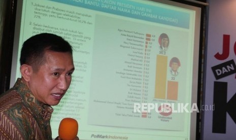 CEO dan Founder Polmark Indonesia Eep Saefulloh Fatah menyampaikan hasil surveinya mengenai Pemilu Legislatif dan Pemilihan Presiden 2019 pada acara diskusi bertema “Jokowi dan Masa Depan Kita”  di Jakarta. (ilustrasi)