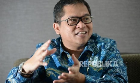 Presiden Direktur PEFINDO Credit Berau Yohanes Arts Abimanyu saat diwawancarai Republika, Jakarta, Rabu (8/5).Pemanfaatan data kredit historis dalam ekosistem urun dana memperkuat mitigasi risiko bagi investor karena profil penerbit efek sudah dapat diketahui sejak awal dan lebih pasti. Hal itu yang melatarbelakangi kerjasama antara PEFINDO Biro Kredit dan Asosiasi Layanan Urun Dana Indonesia (ALUDI).