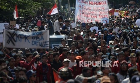 Aksi Gejayan Memanggil 2. Aliansi Jogja Bergerak menggelar aksi unjuk rasa Gejayan Memanggil 2 di Gejayan, Yogyakarta, Senin (30/9/2019).