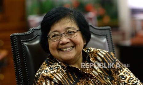 Siti Nurbaya Bakar - Menteri Kehutanan dan Lingkungan Hidup 