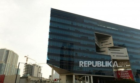 Suasana Gedung LKPP di kawasan Kuningan, Jakarta, Jumat (26/10).