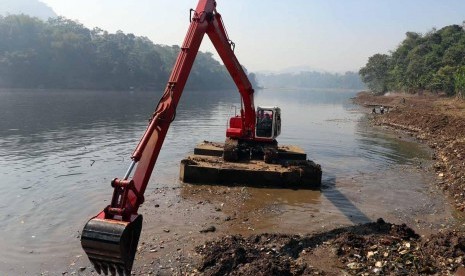 Daur ulang sampah Sungai Citarum.