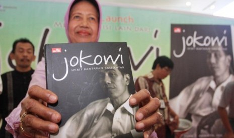 Ibunda Joko Widodo, Sujiatmi Notomiatdjo 